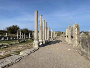 Perge Antik Kenti’nin Ziyaretçi Sayısı 2021 Yılında Yüzde Yüz Arttı