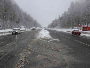Bolu Dağı’nda Kar Ve Sis Etkili Oluyor