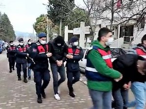 İ̇mzayı Atıp Hırsızlığa Gittiler