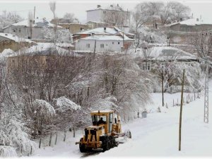 Van’da 94 Yerleşim Yerinin Yolu Ulaşıma Kapandı