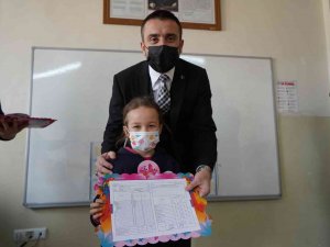 Başkan Tanır Öğrencilerin Karne Heyecanına Ortak Oldu