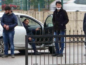 Motosiklet Tutkunu Genç Kazada Hayatını Kaybetti, Acılı Baba Cenazenin Alınmasını Araçtan İzleyebildi