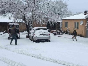 Çanakkale’nin Yüksek Kesimlerinde Kar