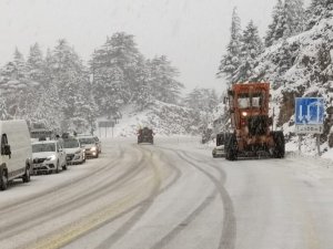 Antalya-konya Karayolunda Ulaşım Güçlükle Sağlanıyor