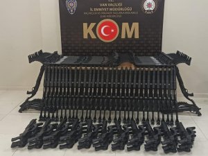 Van’da 150 Pompalı Av Tüfeği Ele Geçirildi