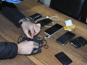 Ehliyet Sınavında Maskeli Kopya Düzeneği: 3 Kişi Yakalandı
