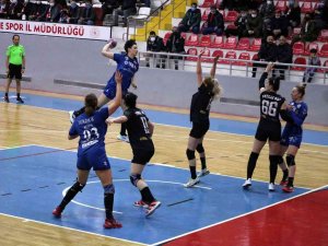 Hentbol Kadınlar Türkiye Kupası: Yalıkavakspor: 43 - Yozgat Aile Ve Sosyal Politikalar Gsk: 20
