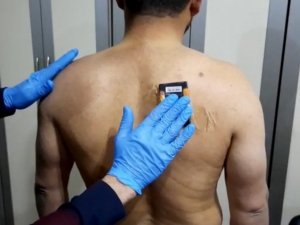 Ehliyet Sınavında Kopya Çekerken Yakalandı, Üzerinden 6 Bin Liralık Düzenek Çıktı