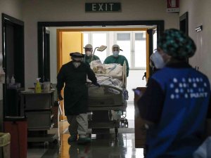 İ̇talya’da Son 24 Saatte 171 Bin 263 Vaka