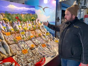 Geçtiğimiz Günlerde Boş Kalan Balık Tezgahlarında Bolluk Başladı