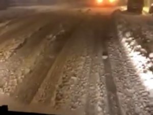 Hasta Almaya Giderken Mahsur Kalan Ambulansı İtfaiye Kurtardı