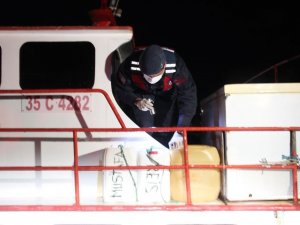 İ̇zmir Merkezli 11 İlçedeki Zehir Operasyonuna 16 Tutuklama