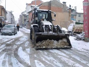 Hisarcık Belediyesi’nden Karla Mücadele Seferberliği