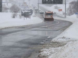 Bolu Dağı’nda Ağır Tonajlı Araçların Geçişine İzin Verilmiyor