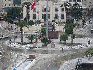 Kar Yağışının Ardından Hatay Beyaza Büründü
