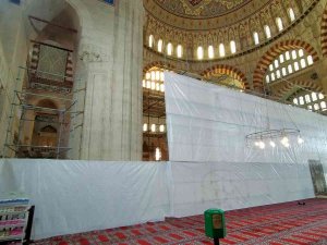 Selimiye Camii’nde Geçici İbadet Alanı Oluşturuldu