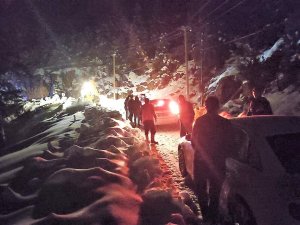 Kar Yağışı Antalya’yı Etkisi Altına Aldı, Mahsur Kalan Vatandaşlar Tek Tek Kurtarıldı