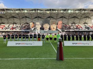 Spor Toto Süper Lig: Altay: 0 - İ̇h Konyaspor: 0 (İ̇lk Yarı)
