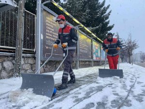 Çorum’da Karla Mücadele Çalışmaları Aralıksız Devam Ediyor