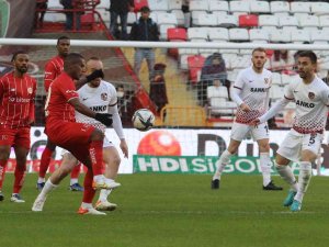 Spor Toto Süper Lig: Antalyaspor: 0 - Gaziantep Fk: 0 (Maç Sonucu)