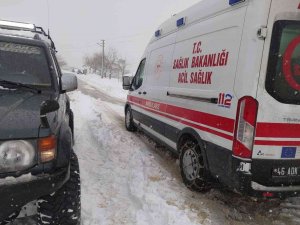 Kara Saplanan Ambulansı Off-rod Ekipleri Kurtardı