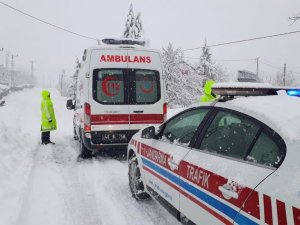 Kahramanmaraş’ta Hastalanan Vatandaşa Ve Yolda Kalan Ambulansa Yardım