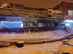 Kahramanmaraş’ta İş Yerinin Sundurması Çöktü