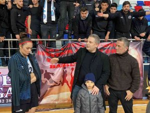 Kadınlar Voleybol 2. Ligi: Mfa Zonguldak Spor Kulübü, Kocaeli Gölcük İ̇hsaniyespor’u 3-1 Yendi.