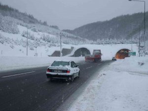 D100 Karayolu Ve Tem Otoyolu Bolu Dağı Geçişi İki Yönlü Araç Trafiğine Açıldı