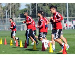 Kasımpaşa Antalya'da Top Başı Yaptı