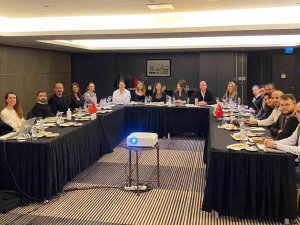 İ̇zmir’de Hizmet Veren Deri Ve Tekstil Firması Sürdürülebilir Büyüme Hedefledi