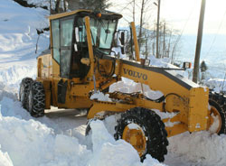 Rize'de Kar 144 Köy Yolunu Kapattı