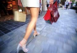 Ucuz Ayakkabıda Kanser Tehlikesi