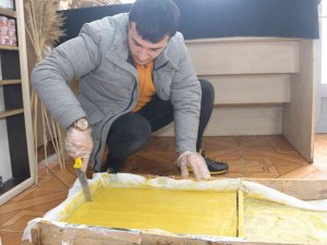 Van Gölü Suyundan Sabun Üretti