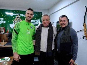 Bahçeşehir Üniversitesi Mütevelli Heyeti Başkanı Enver Yücel’den, Gzt Giresunspor’a Ziyaret