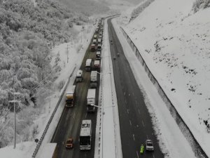 Ankara-Samsun Yolunda Kilometrelerce Tır Konvoyu
