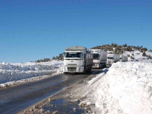 Antalya-konya Karayolunda Kar Esareti Sona Erdi