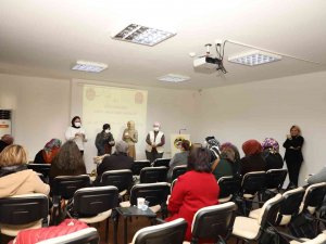 Alanya’da Aile Sohbetleri Ve Sağlıklı Beslenme Seminerleri