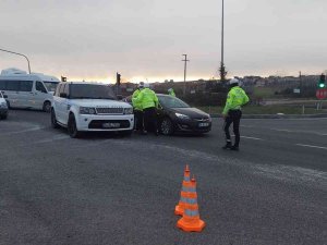 Kar, Avrupa’dan İ̇stanbul’a Gelen Damarları Kesti