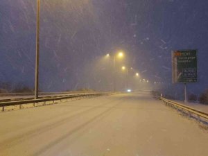İ̇stanbul’a Araç Girişleri Durduruldu, Yollar Boş Kaldı