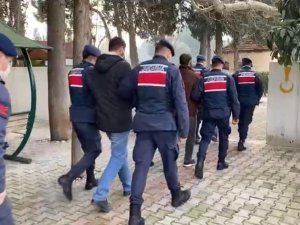 Manisa’da Jandarma Ekiplerinden Hırsızlara Operasyon: 3 Kişi Tutuklandı