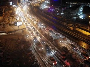 Beylikdüzü E-5’te Son Durum Havadan Görüntülendi