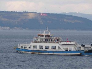 Bozcaada’ya Feribot Seferleri Yapılamıyor