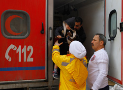 Rize'de 3 Yaşındaki Hasta Paletli Ambulans İle Kurtarıldı