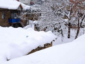 Hakkari’de 97 Yerleşim Yeri Yolu Ulaşıma Kapandı