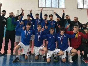 Düzceli Hentbolcular Sakarya’da Grup Birincisi Oldu
