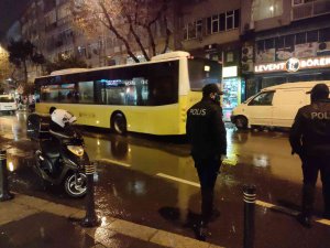 Beşiktaş’ta Yasağa Rağmen Sokağa Çıkan Motosikletli Kuryelere Ceza Yağdı