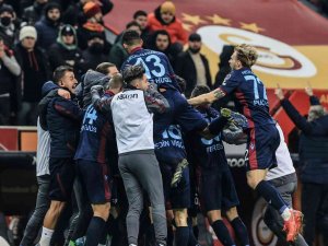 Lider, Trabzonspor Geri Dönüşleri İle Dikkat Çekiyor