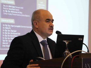 Vali Dağlı: “Gençleri Bağımlılıktan Uzak Tutmak İçin Herkes Elini Taşın Altına Koymalı”