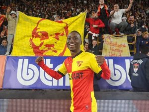 Göztepeli Obinna Nwobodo, Ligin En İyisi Oldu